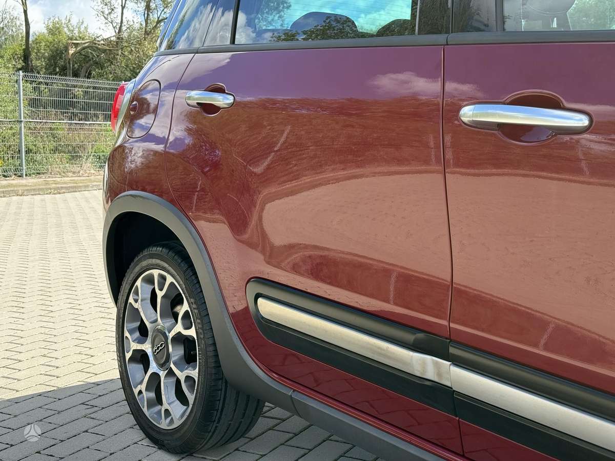 Fiat 500L 2015 — photo 11