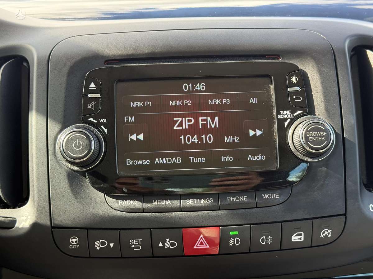Fiat 500L 2015 — photo 28