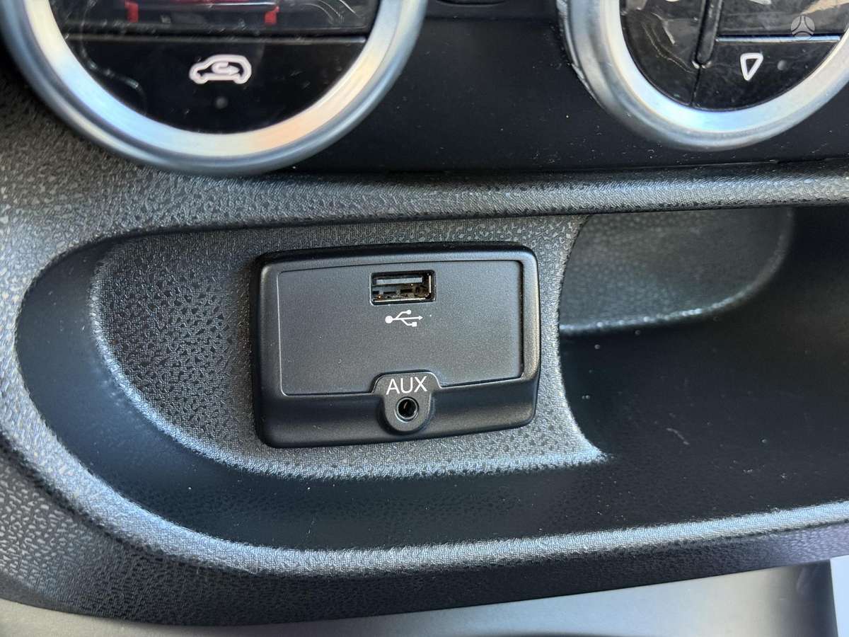 Fiat 500L 2015 — photo 31