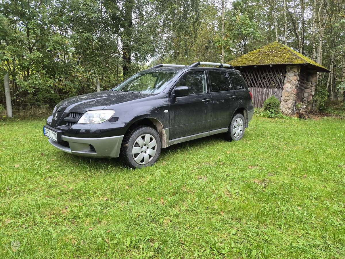 Mitsubishi Outlander 2007 — вигляд ззаду