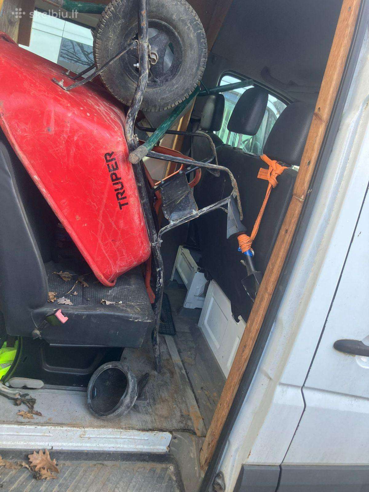 Mercedes-Benz Sprinter 2010 — engine 2500 cm³, 136 HP (100kW)