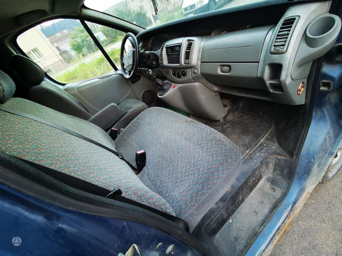 Renault Trafic 2007 — photo 15