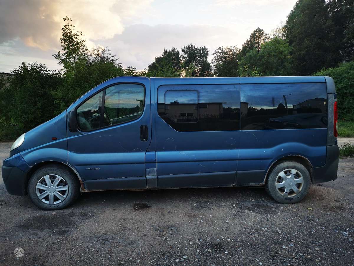 Renault Trafic 2007 — interior