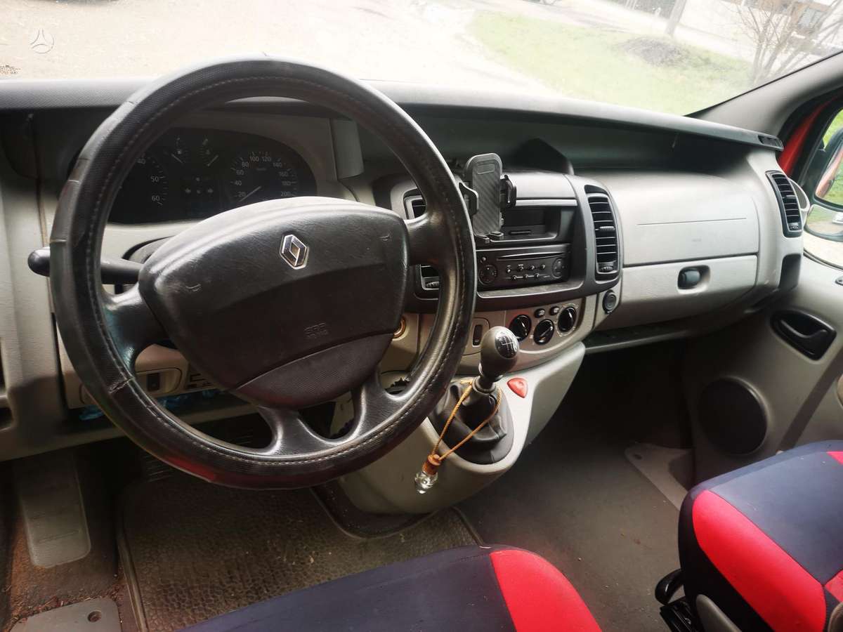 Renault Trafic 2007 — photo 8