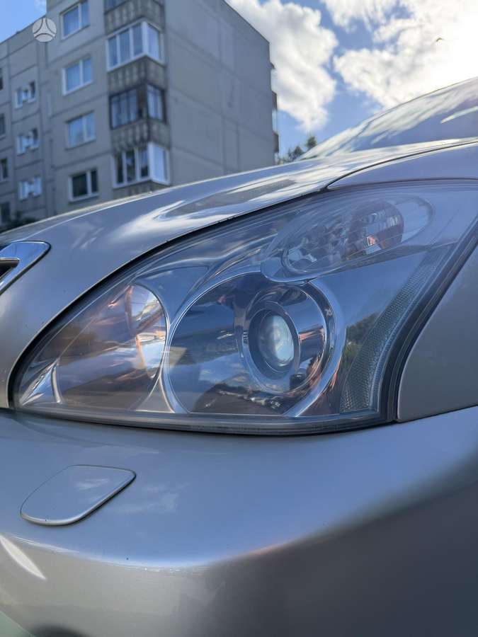 Lexus RX 2006 — вигляд ззаду