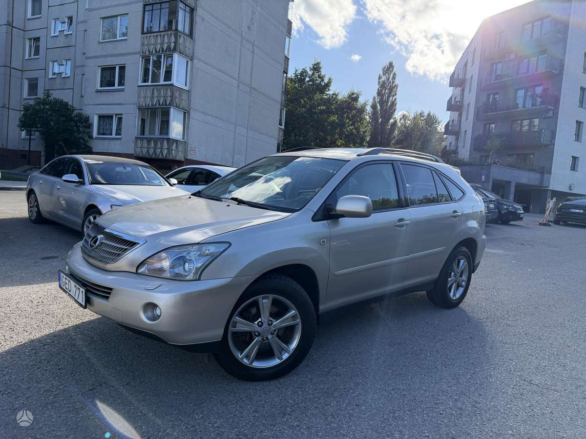 Lexus RX 2006 — салон