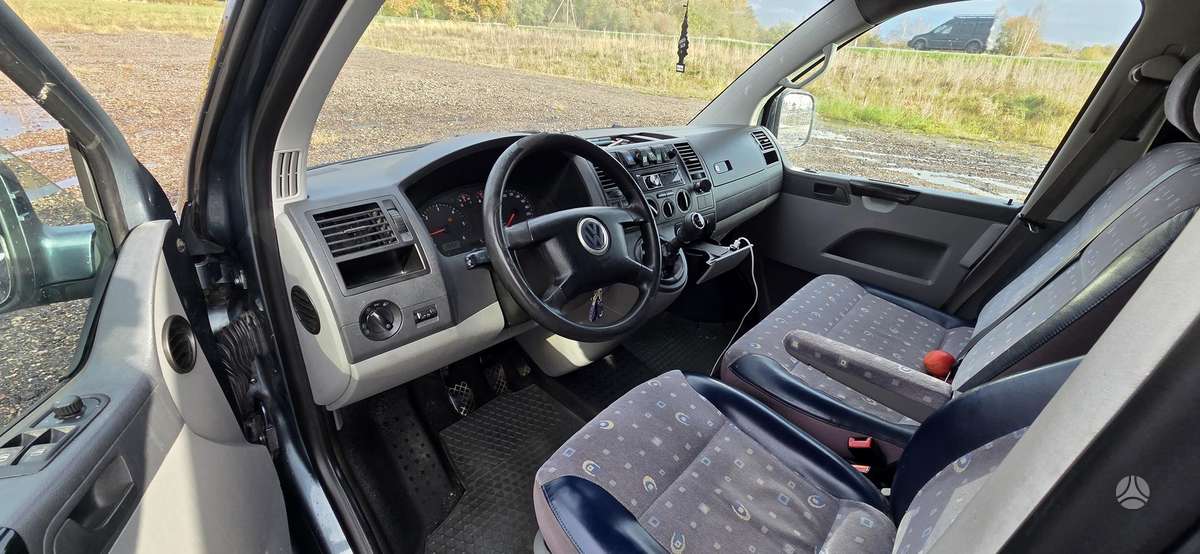 Volkswagen Transporter 2005 — photo 10