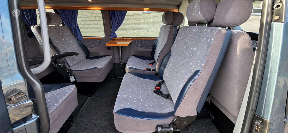 Volkswagen Transporter 2005 — photo 11