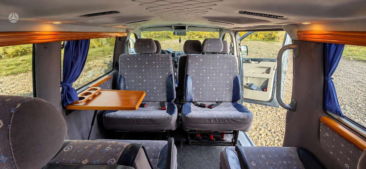 Volkswagen Transporter 2005 — photo 12