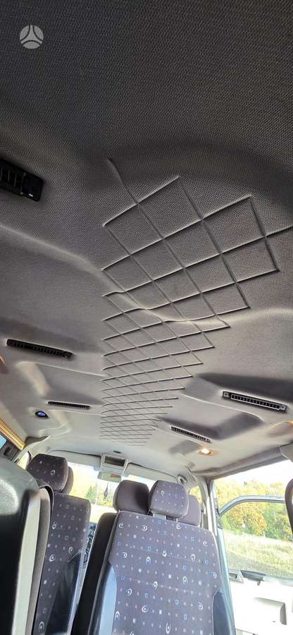Volkswagen Transporter 2005 — photo 14