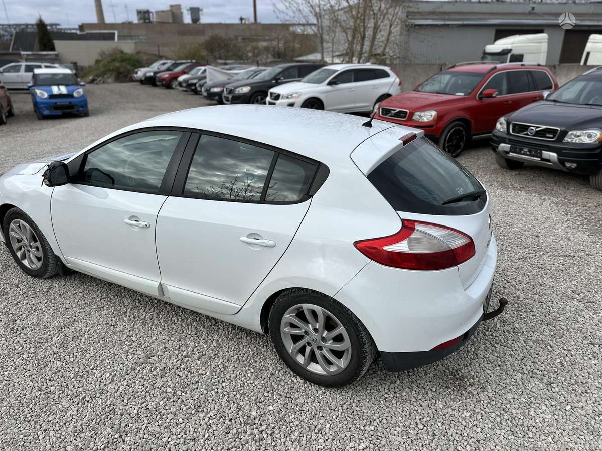 Renault Megane 2012 — photo 11