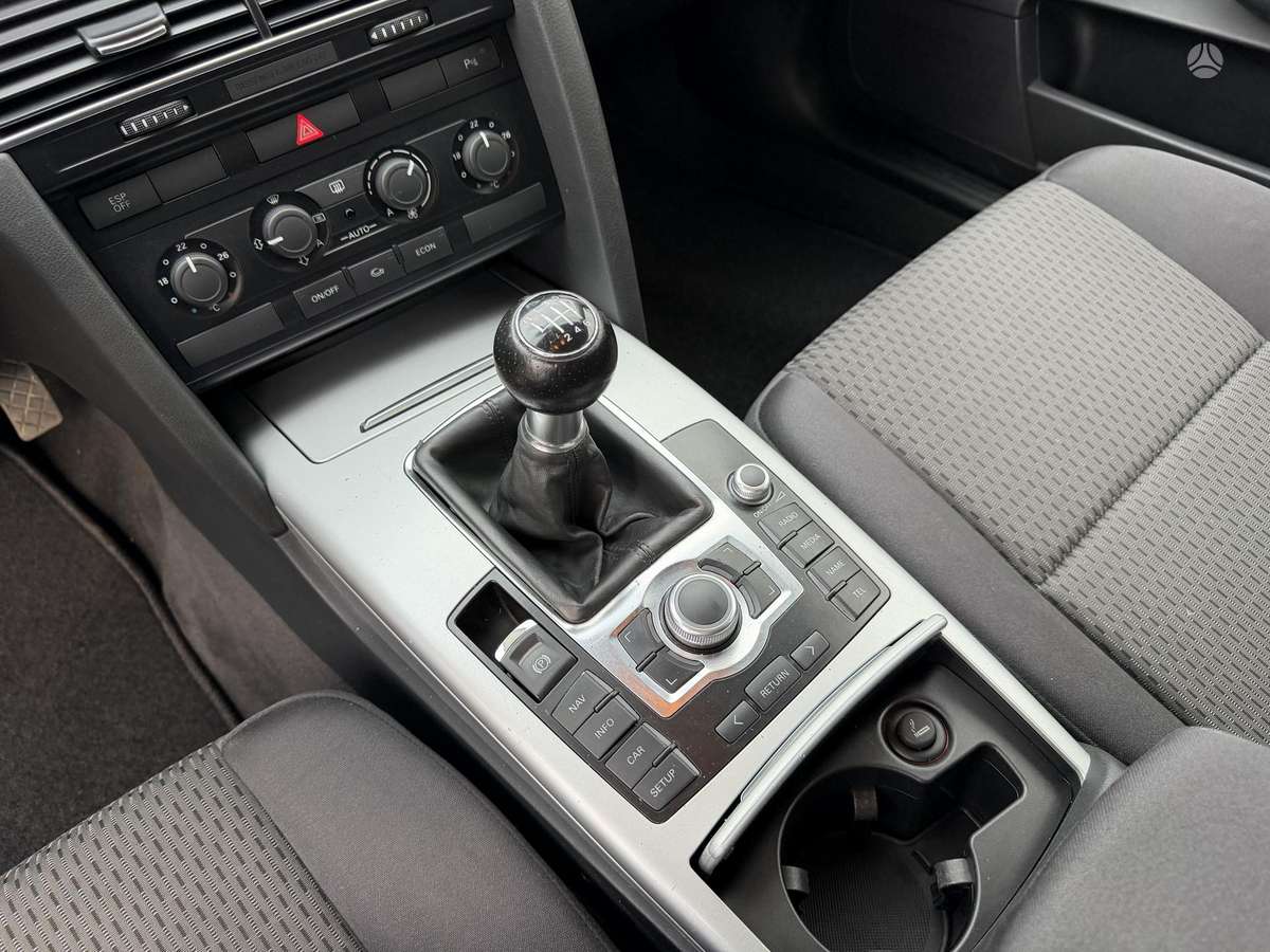 Audi A6 2009 — photo 14
