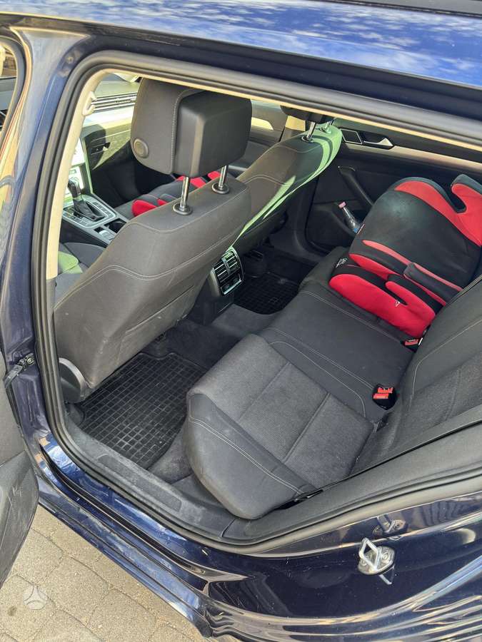 Volkswagen Passat 2015 — photo 10