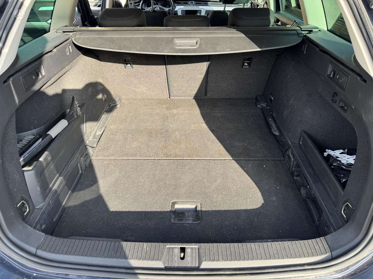 Volkswagen Passat 2015 — photo 22