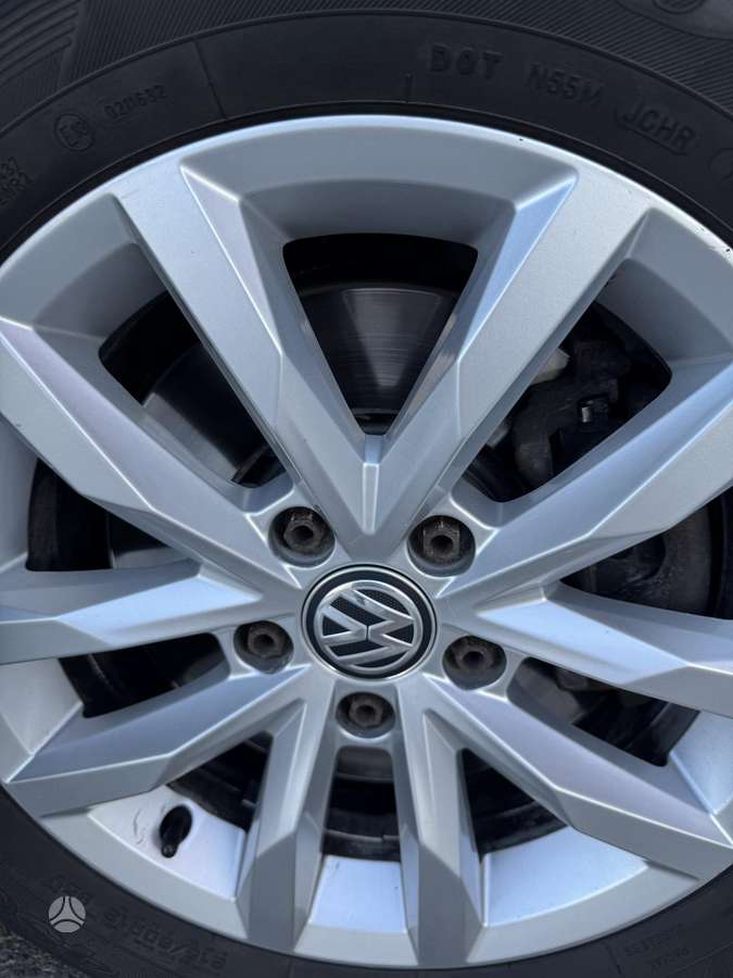 Volkswagen Passat 2015 — photo 24