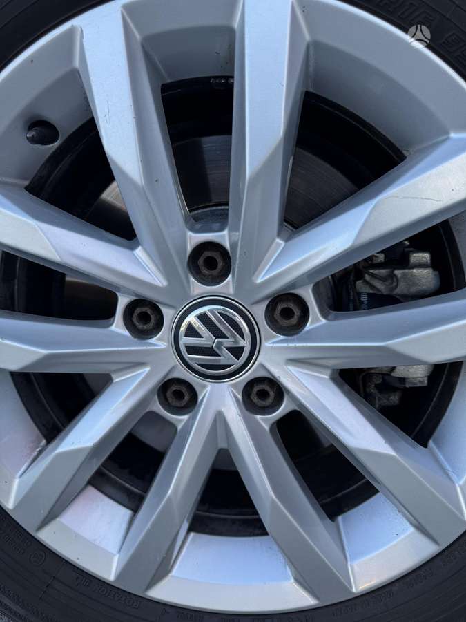 Volkswagen Passat 2015 — photo 25
