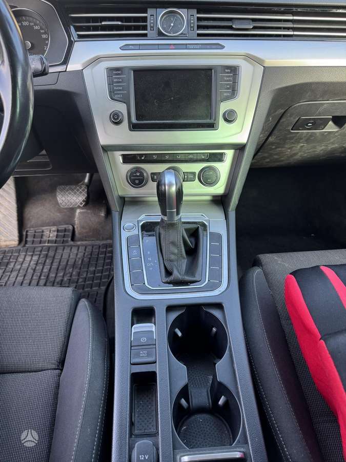 Volkswagen Passat 2015 — photo 7