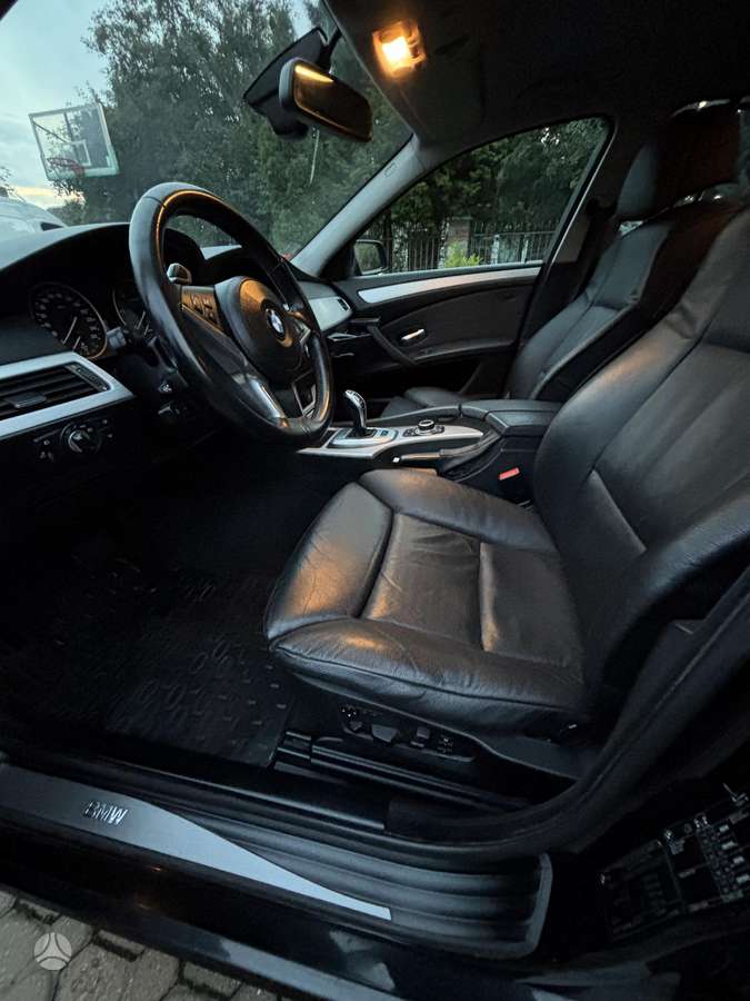 BMW 535 2009 — photo 11