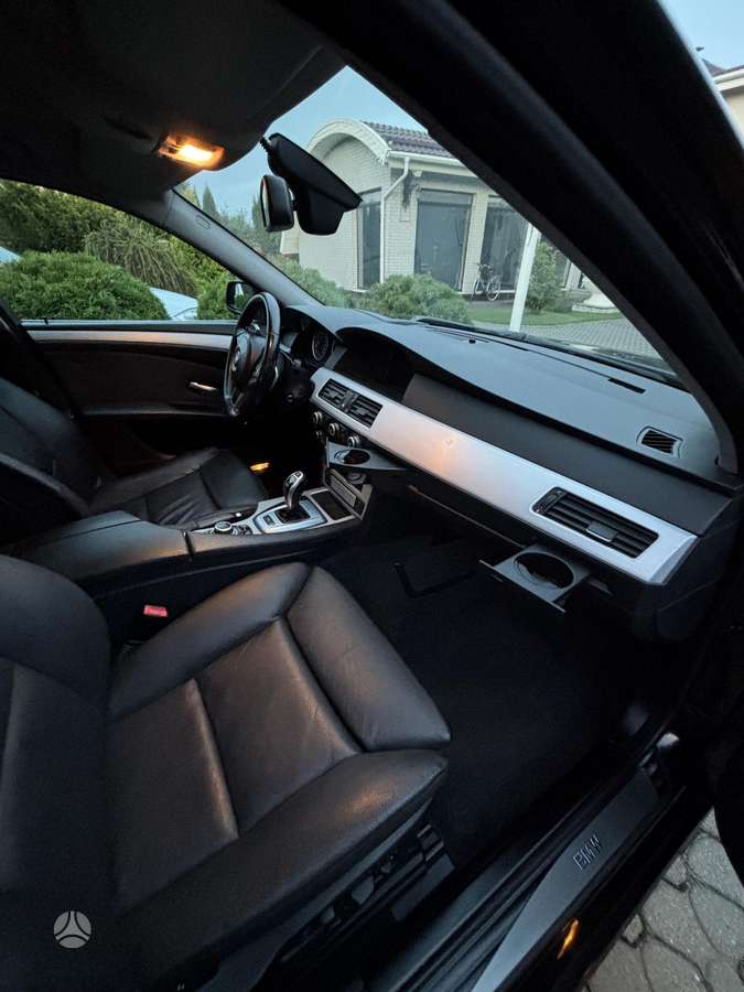 BMW 535 2009 — photo 13