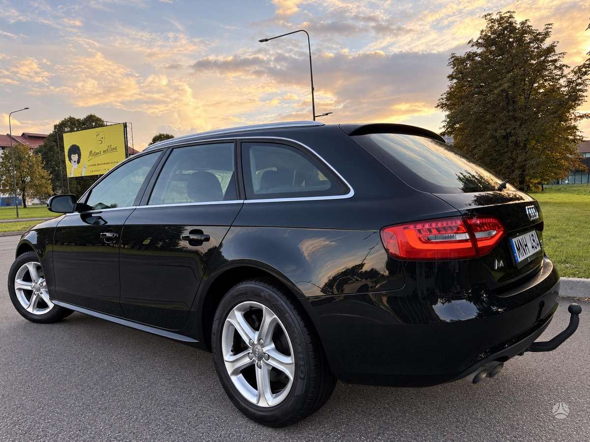 Audi A4 2013 — interior