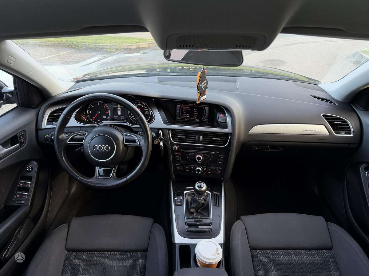 Audi A4 2013 — photo 5