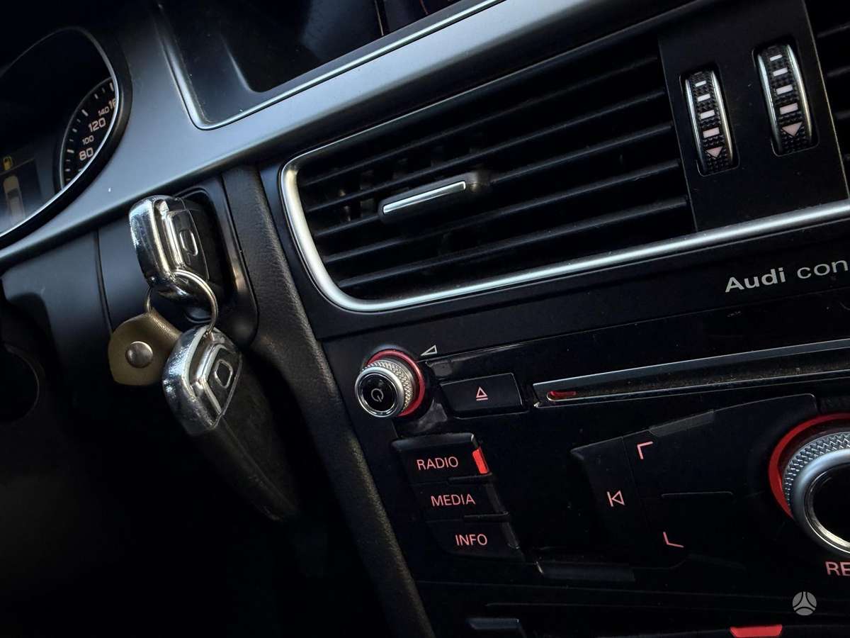 Audi A4 2013 — photo 6