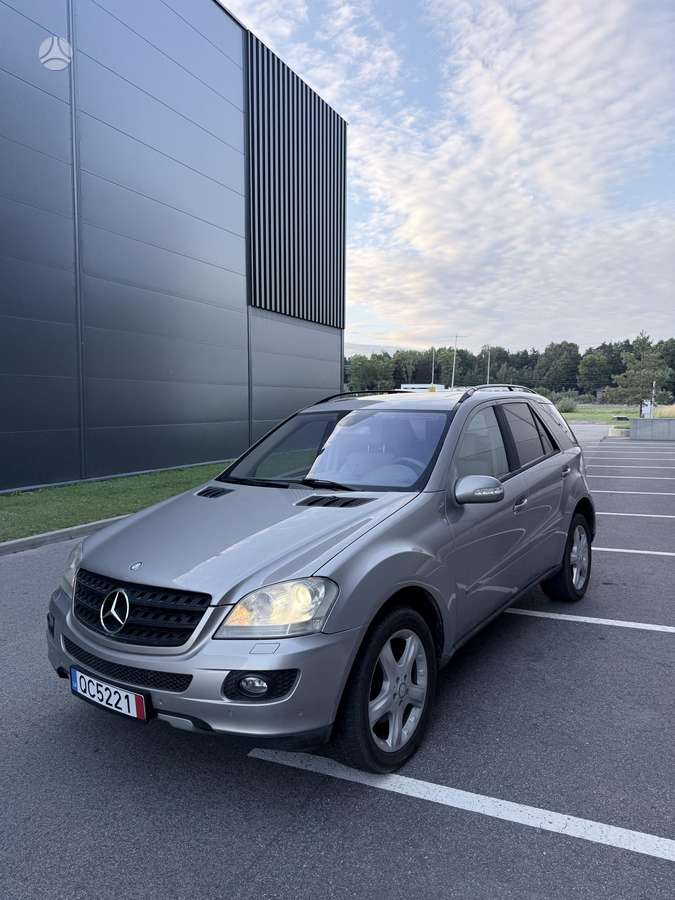 Mercedes-Benz ML320, 2006