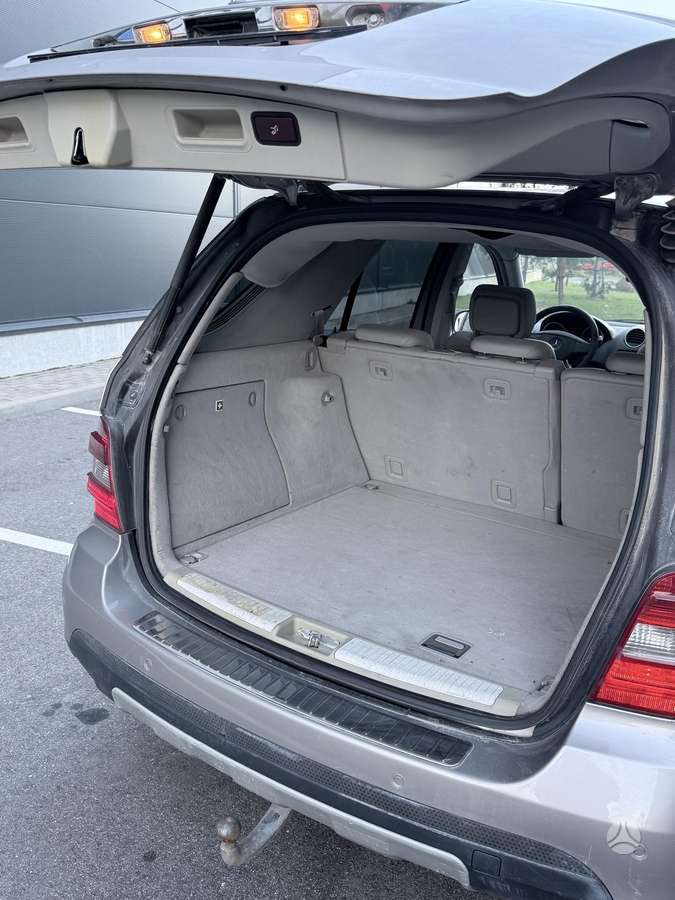 Mercedes-Benz ML320 2006 — photo 13