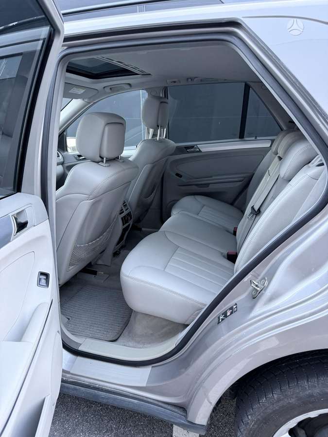 Mercedes-Benz ML320 2006 — photo 15