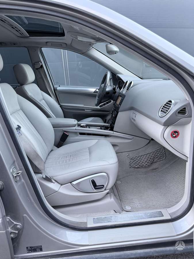 Mercedes-Benz ML320 2006 — photo 7