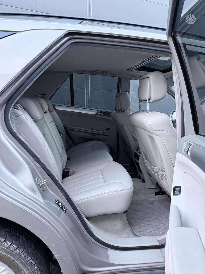 Mercedes-Benz ML320 2006 — photo 8