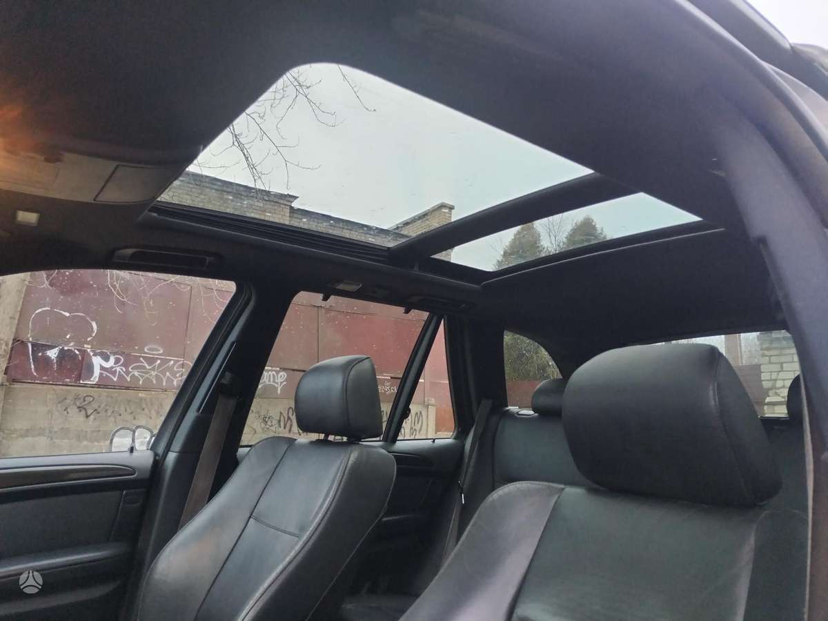BMW X5 2004 — photo 12