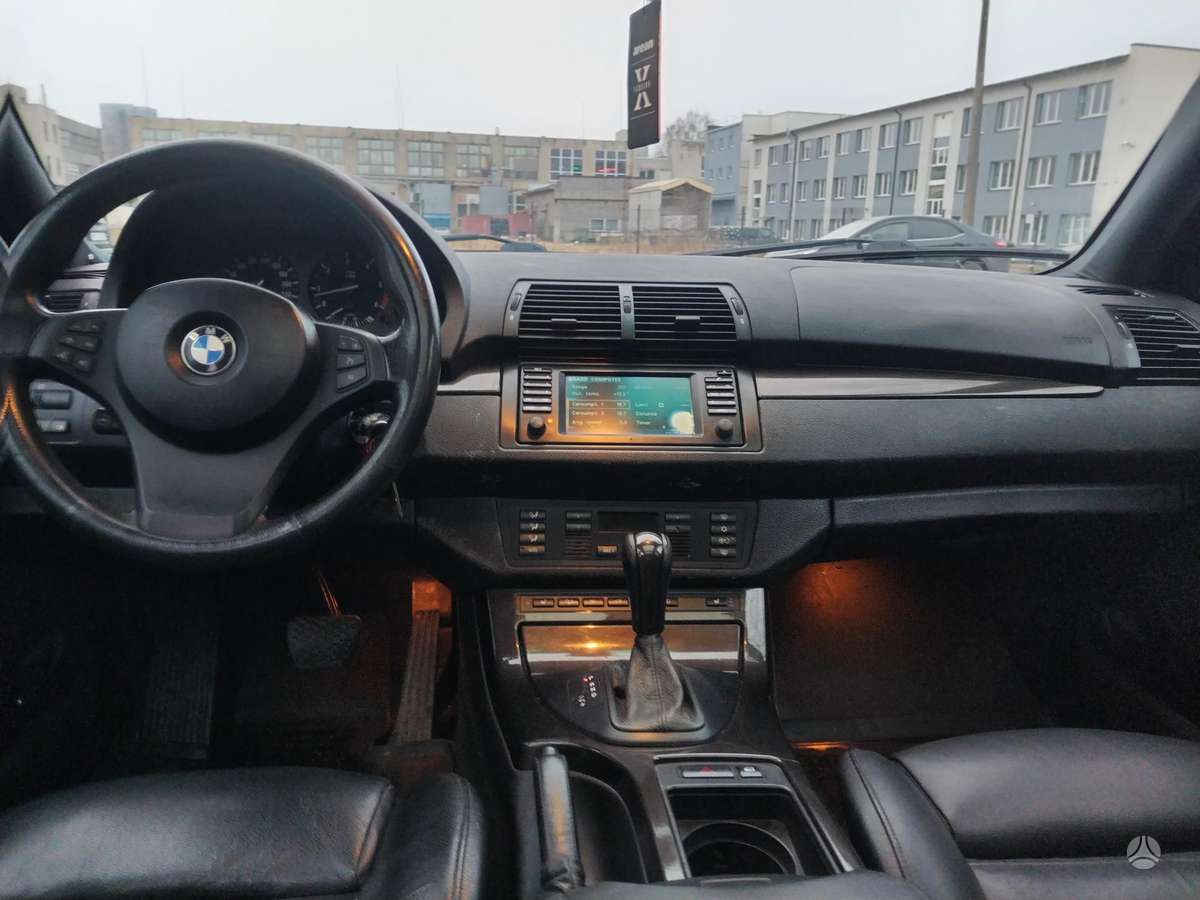 BMW X5 2004 — photo 9