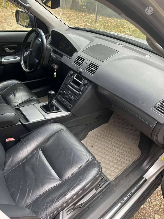 Volvo XC90 2005 — photo 12
