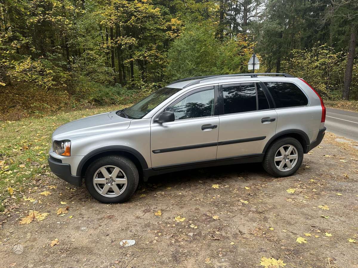 Volvo XC90 2005 — rear view