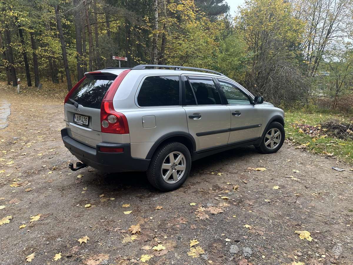 Volvo XC90 2005 — engine 2401 cm³, 185 HP (136kW)