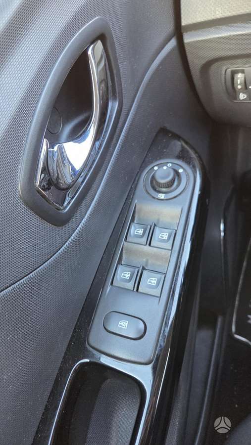 Renault Captur 2015 — фото 29