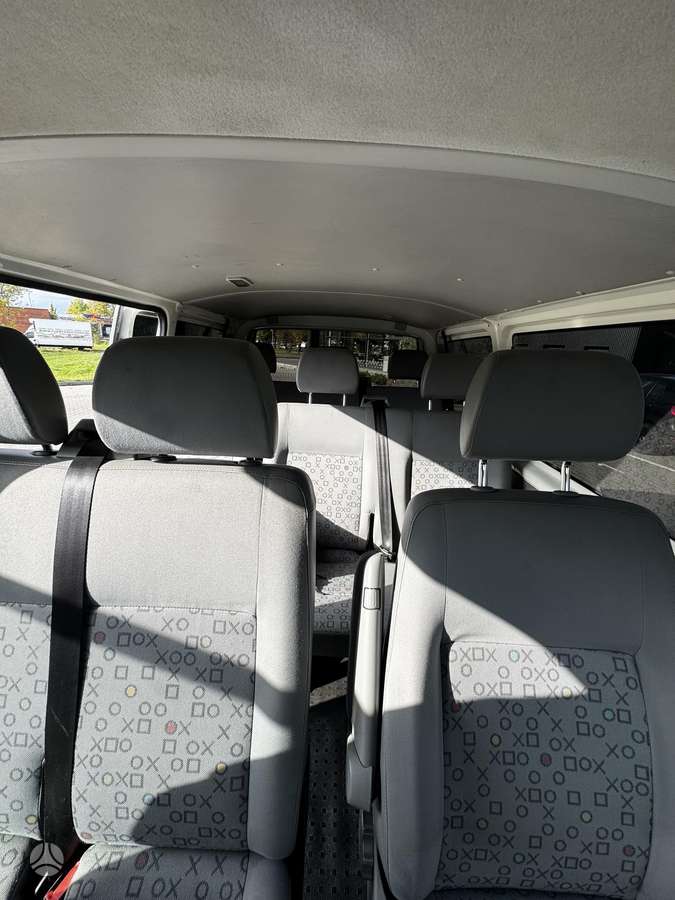 Volkswagen Transporter 2008 — photo 14