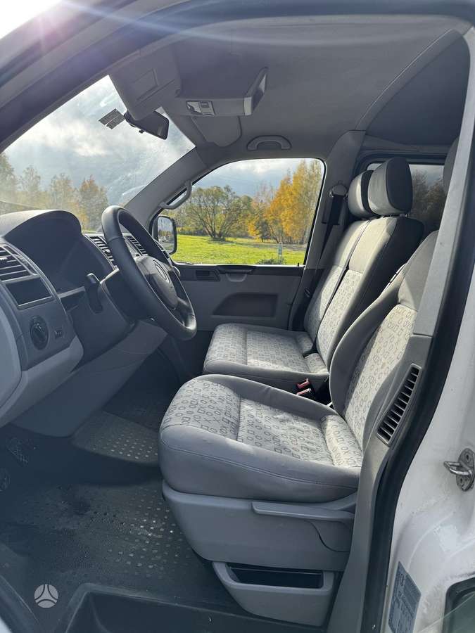 Volkswagen Transporter 2008 — photo 15