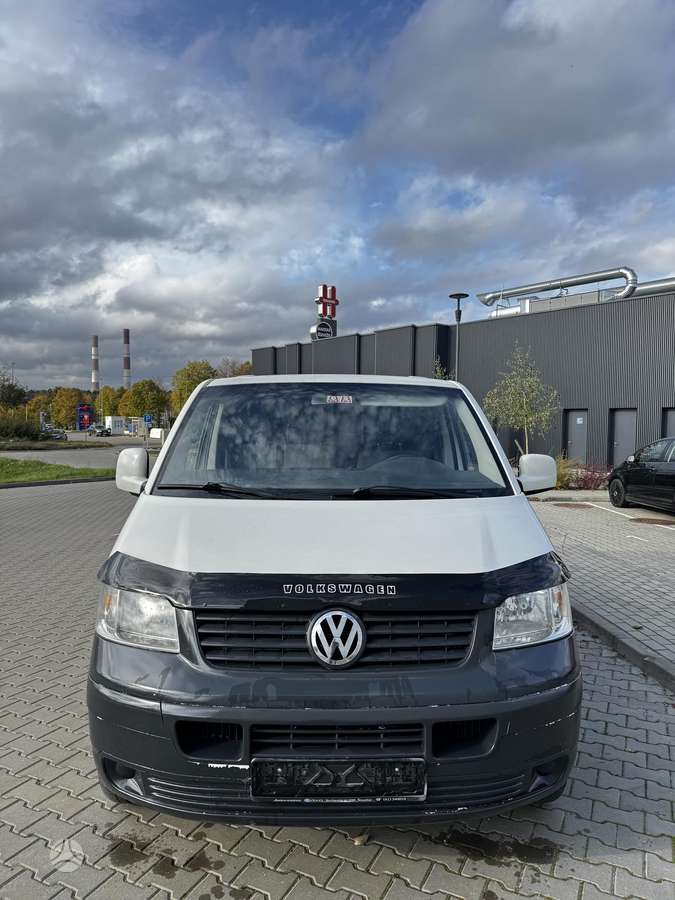 Volkswagen Transporter 2008 — rear view