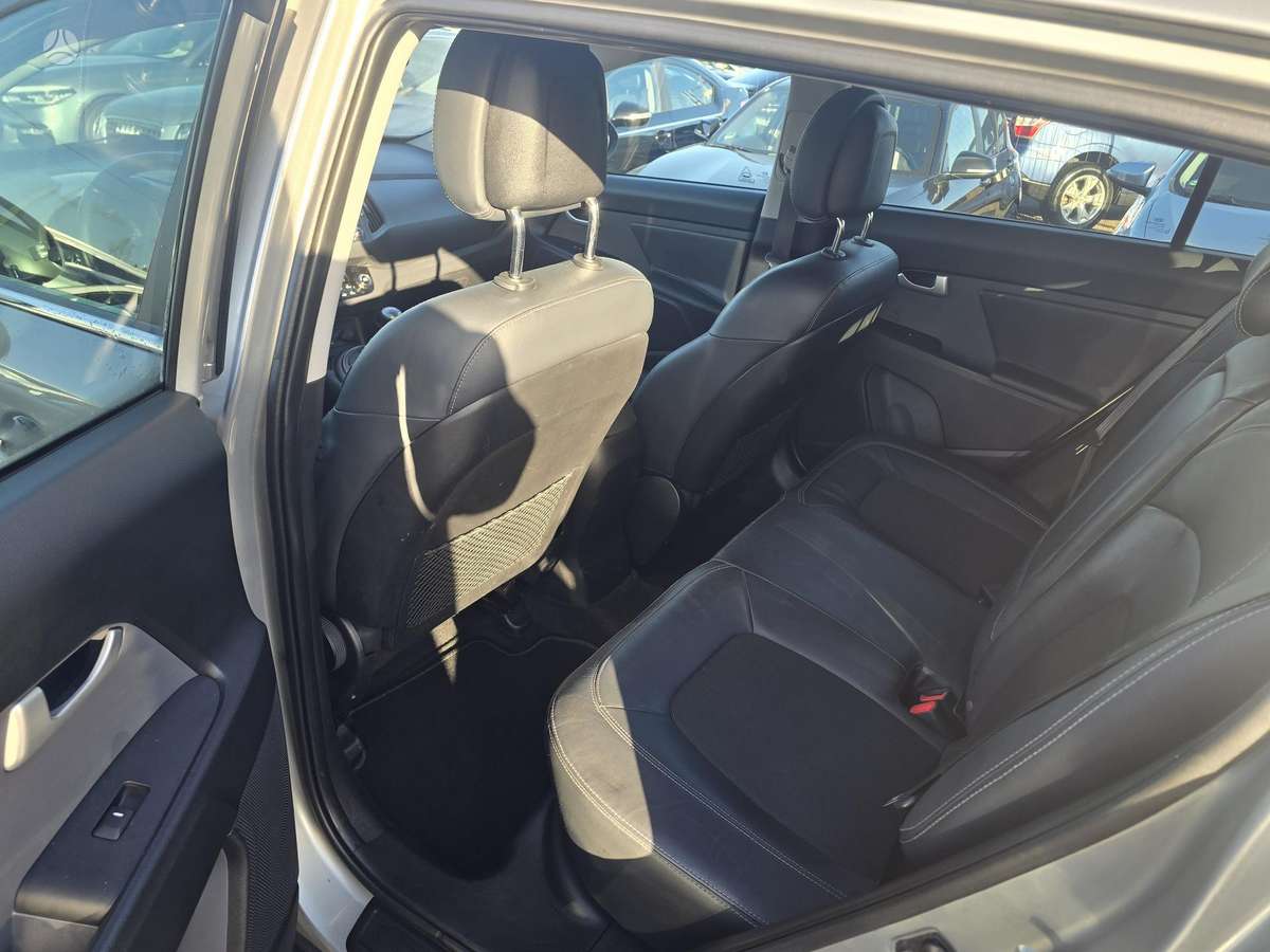 Kia Sportage 2010 — photo 9