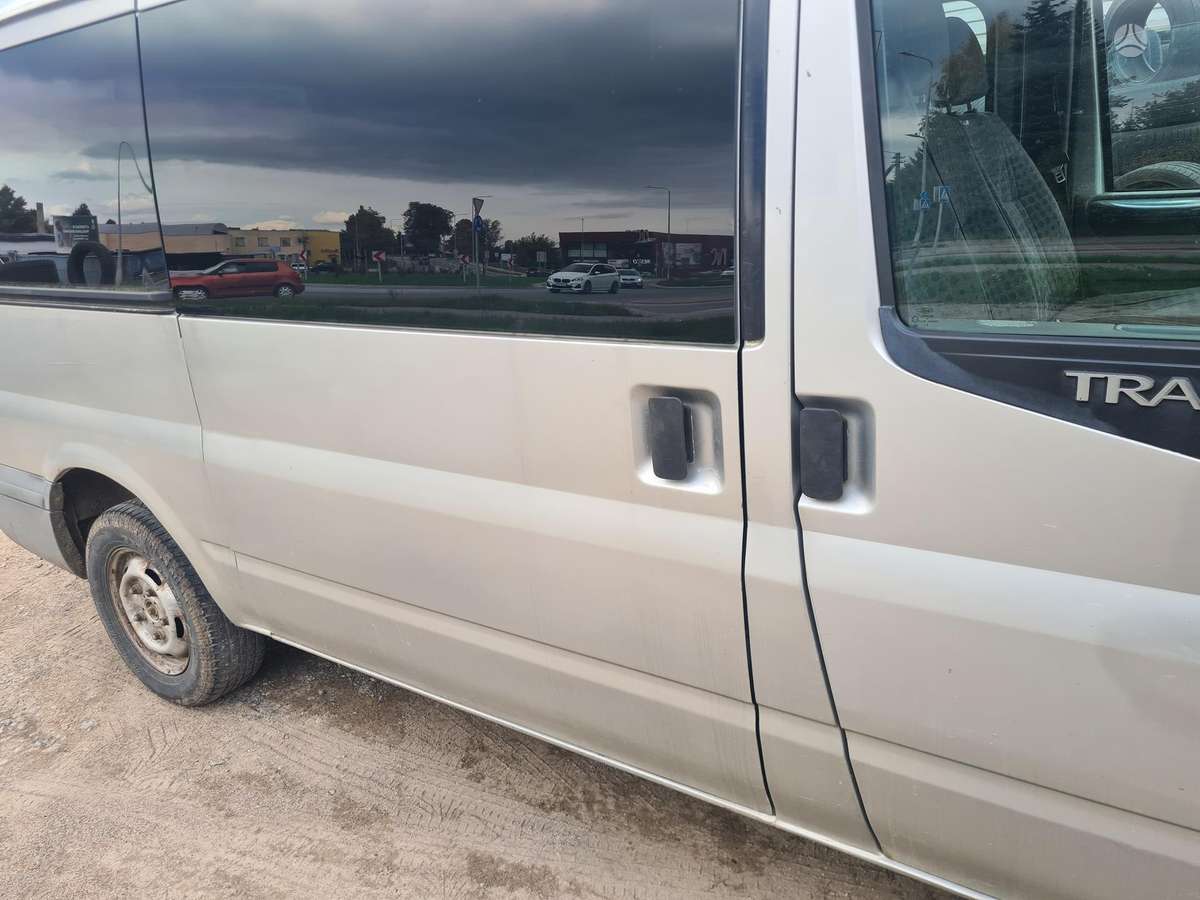 Ford Transit 2008 — rear view