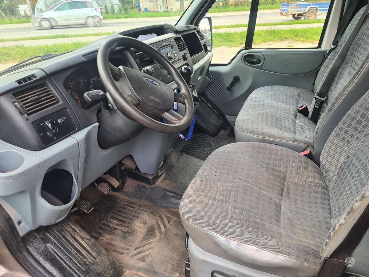 Ford Transit 2008 — engine 2200 cm³, 110 HP (81kW)