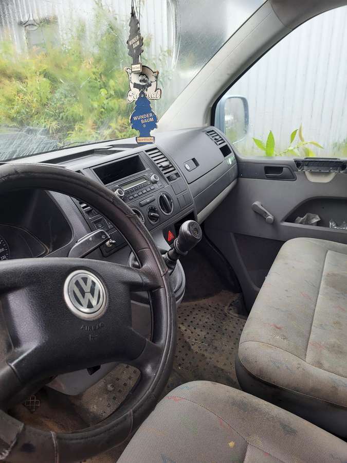 Volkswagen Transporter 2006 — вигляд ззаду