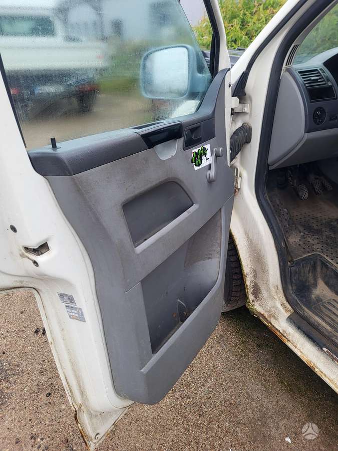 Volkswagen Transporter 2006 — двигун 1896 cm³, 102 HP (75kW)