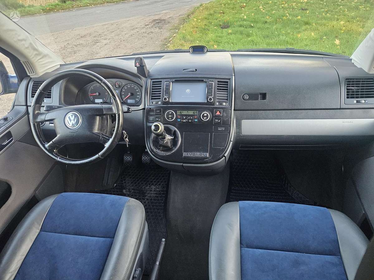 Volkswagen Multivan 2005 — photo 7