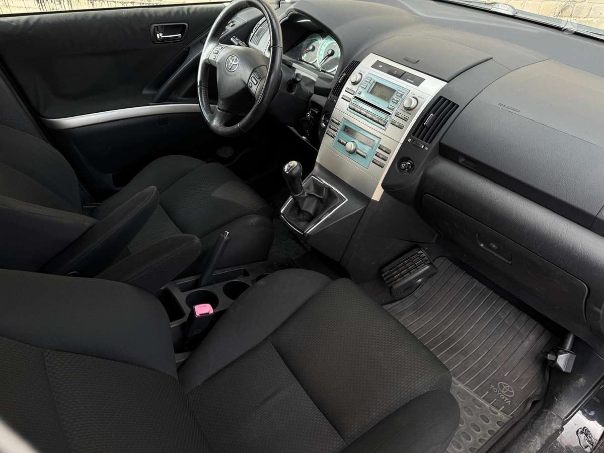 Toyota Corolla 2005 — фото 20