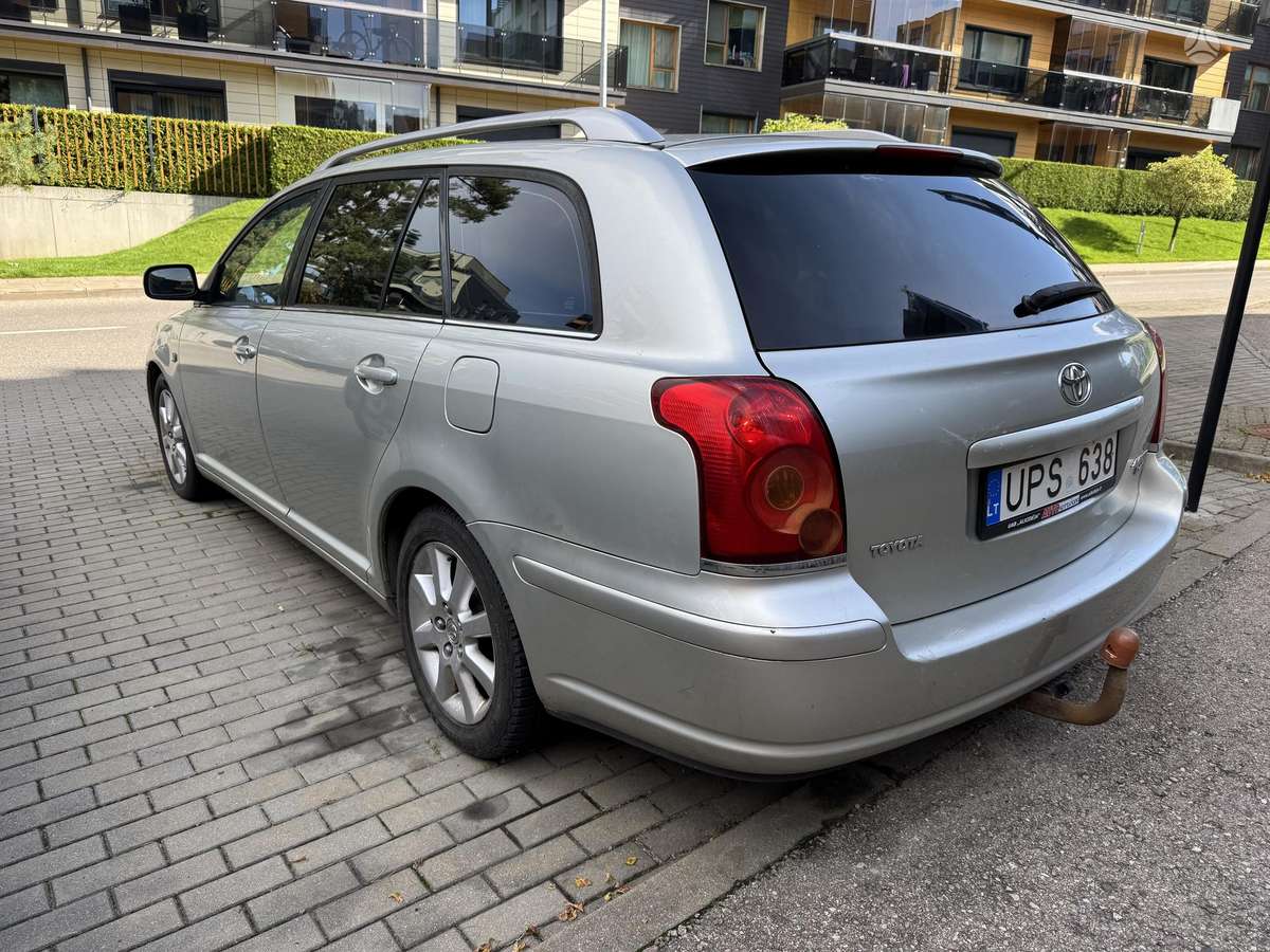 Toyota Avensis 2006 — двигун 2231 cm³, 148 HP (109kW)
