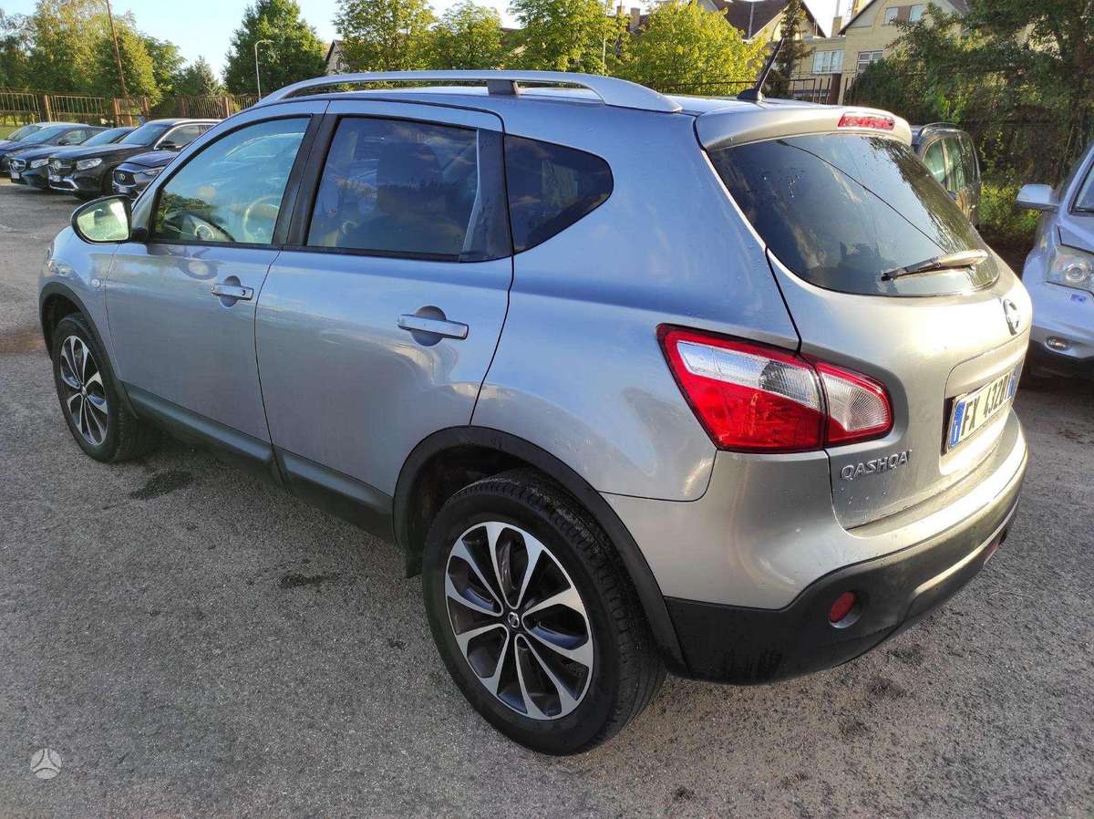 Nissan Qashqai 2011 — photo 12