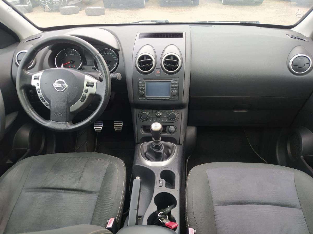 Nissan Qashqai 2011 — photo 15
